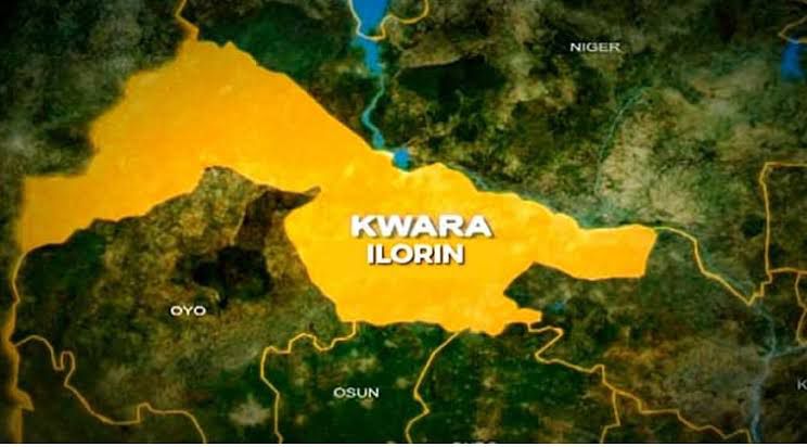 Gunmen kidnap monarch’s wives, children in Kwara, raze palace section, attack police station
